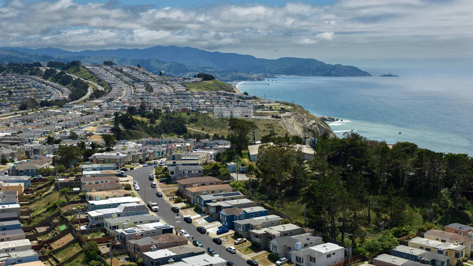 Daly City in San Mateo, CA